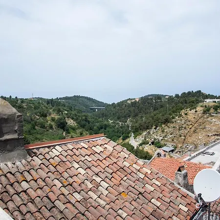 La Casa Ocra